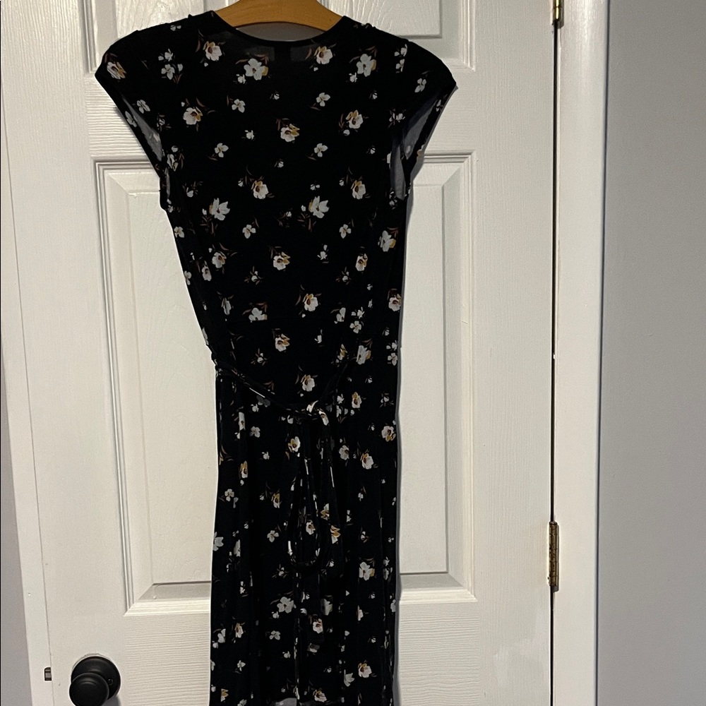 Old Navy Black Floral Wrap-Style Midi Dress - Picture 2 of 6